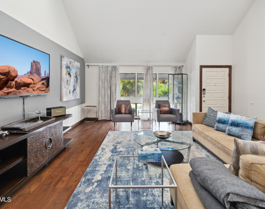 7306 E Rancho Vista Drive - Photo Thumbnail 2