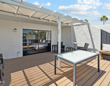 7306 E Rancho Vista Drive - Photo Thumbnail 12