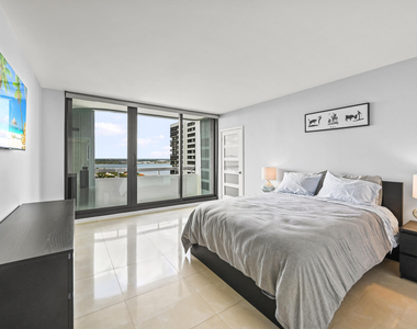 4000 N Ocean Drive - Photo Thumbnail 31