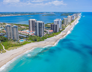 4000 N Ocean Drive - Photo Thumbnail 1