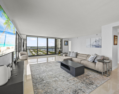 4000 N Ocean Drive - Photo Thumbnail 10