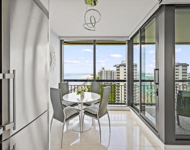 4000 N Ocean Drive - Photo Thumbnail 18