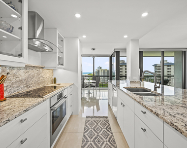 4000 N Ocean Drive - Photo Thumbnail 15