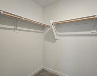 30998 W Earll Drive - Photo Thumbnail 15
