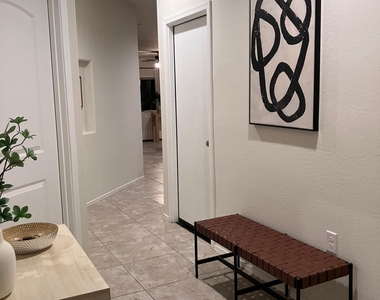 30998 W Earll Drive - Photo Thumbnail 2