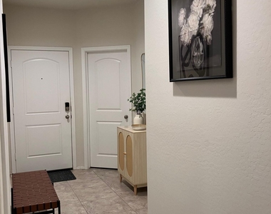 30998 W Earll Drive - Photo Thumbnail 1