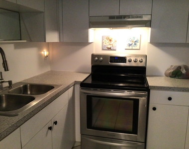 4109 Nw 88th Avenue - Photo Thumbnail 7