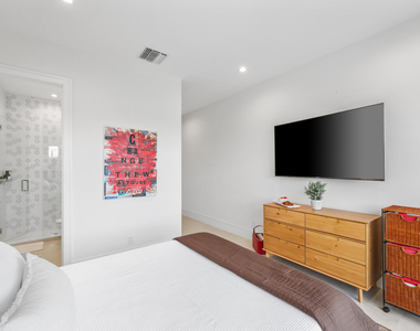 333 S Swinton Avenue - Photo Thumbnail 66