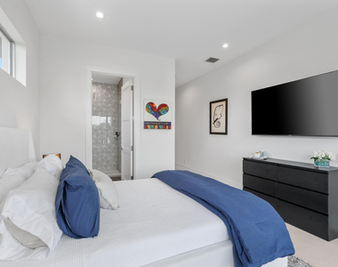 333 S Swinton Avenue - Photo Thumbnail 61
