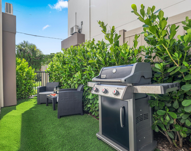333 S Swinton Avenue - Photo Thumbnail 85