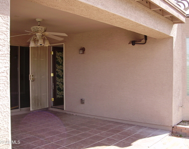 8074 N 109th Drive - Photo Thumbnail 3