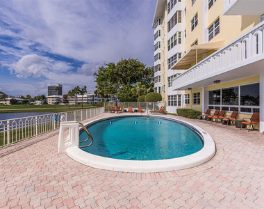 2500 Ne 48th Lane - Photo Thumbnail 5
