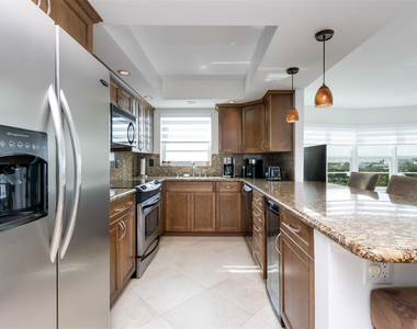 2500 Ne 48th Lane - Photo Thumbnail 12