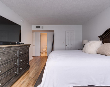 2500 Ne 48th Lane - Photo Thumbnail 26