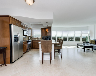 2500 Ne 48th Lane - Photo Thumbnail 14