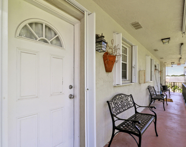 400 Fern Street - Photo Thumbnail 4