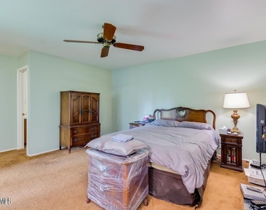 1536 E Gemini Drive - Photo Thumbnail 23