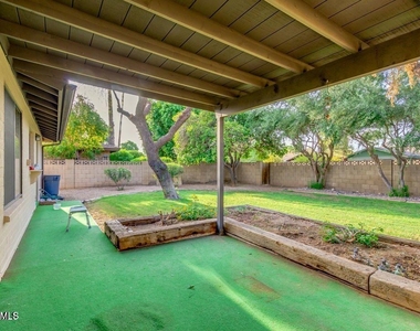 1536 E Gemini Drive - Photo Thumbnail 32