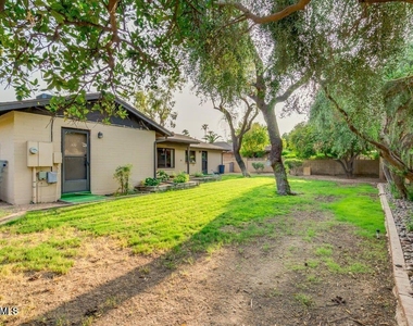 1536 E Gemini Drive - Photo Thumbnail 35