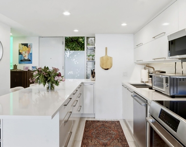 4411 N 40th Street - Photo Thumbnail 24