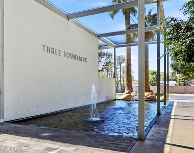 4411 N 40th Street - Photo Thumbnail 3