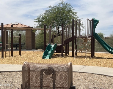 11185 W Ashley Chantil Drive - Photo Thumbnail 28