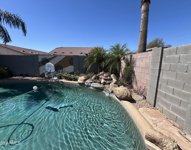 11185 W Ashley Chantil Drive - Photo Thumbnail 9