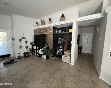 11185 W Ashley Chantil Drive - Photo Thumbnail 8