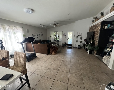 11185 W Ashley Chantil Drive - Photo Thumbnail 7