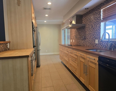 18162 Jupiter Landings Drive - Photo Thumbnail 9