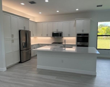 9741 Spruce Woods Drive - Photo Thumbnail 8