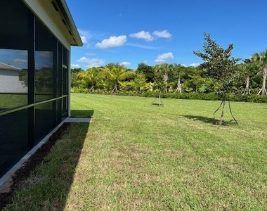 9741 Spruce Woods Drive - Photo Thumbnail 16