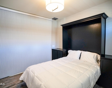 3261 Huckleberry Way - Photo Thumbnail 28