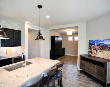 3261 Huckleberry Way - Photo Thumbnail 4