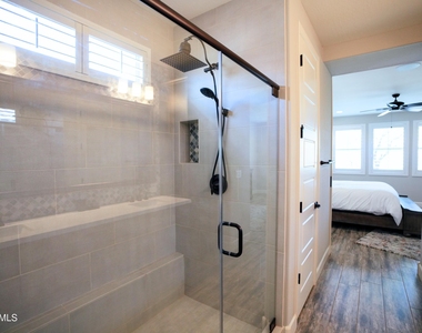 3261 Huckleberry Way - Photo Thumbnail 17