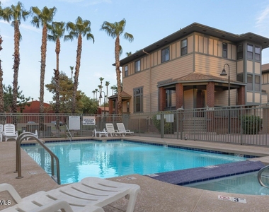 772 S Beck Avenue - Photo Thumbnail 17