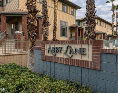 772 S Beck Avenue - Photo Thumbnail 18