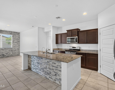 293 W Salali Trail - Photo Thumbnail 6