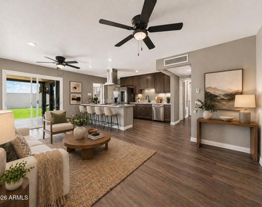 8201 E Whitton Avenue - Photo Thumbnail 4