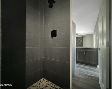 8201 E Whitton Avenue - Photo Thumbnail 6
