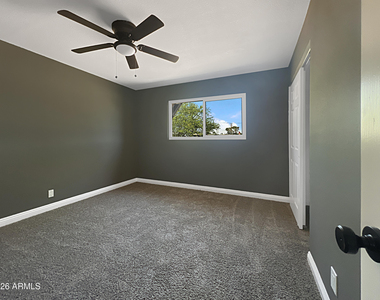 8201 E Whitton Avenue - Photo Thumbnail 7