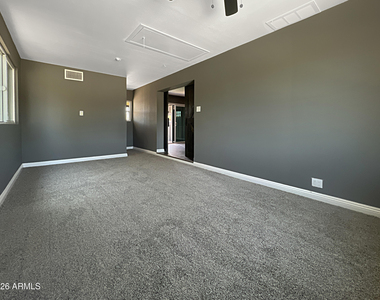 8201 E Whitton Avenue - Photo Thumbnail 13