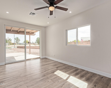 11437 W Lakeshore Drive - Photo Thumbnail 2