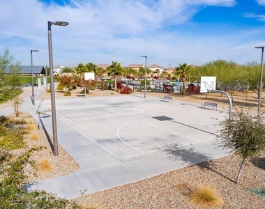 8914 W Palo Verde Drive - Photo Thumbnail 23