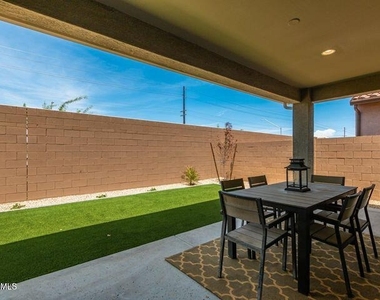 8914 W Palo Verde Drive - Photo Thumbnail 18