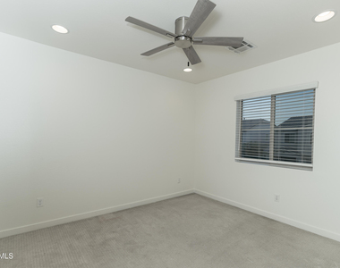 6018 W Hartford Court - Photo Thumbnail 25