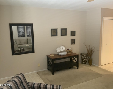 2311 S Farnsworth Drive - Photo Thumbnail 3