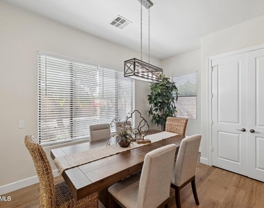 16195 W Glenrosa Avenue - Photo Thumbnail 6