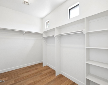 16195 W Glenrosa Avenue - Photo Thumbnail 15