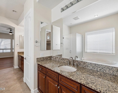 16195 W Glenrosa Avenue - Photo Thumbnail 16